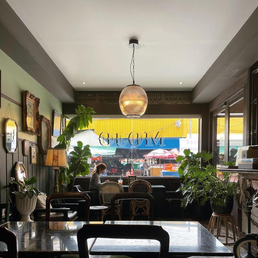 ホテル Mojo Old Town Phranakorn バンコク都 エクステリア 写真